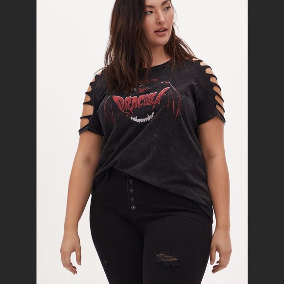 Torrid Universal Monsters Dracula Black Mineral Wash Slashed Crew Top 4/4X NWT - Picture 3 of 8